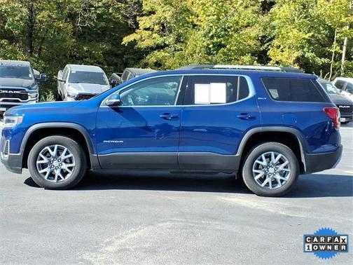 2023 GMC Acadia SLT