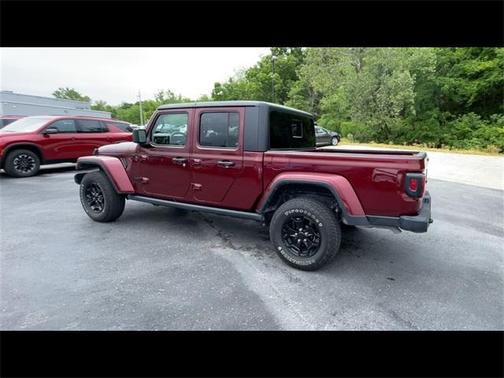 2022 Jeep Gladiator Sport