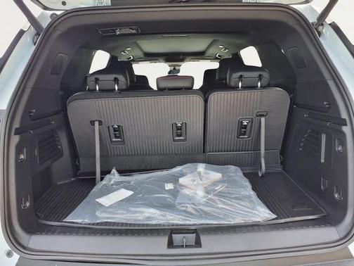 Polar White 2026 Chevrolet Traverse Z71