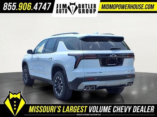 Polar White 2026 Chevrolet Traverse Z71