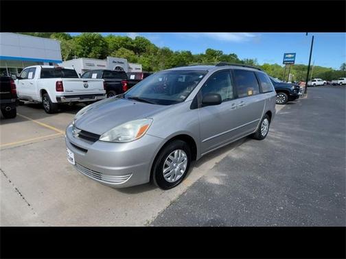 2005 Toyota Sienna CE