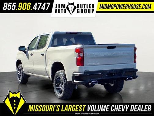 White Sand 2026 Chevrolet Silverado 1500 Custom Trail Boss