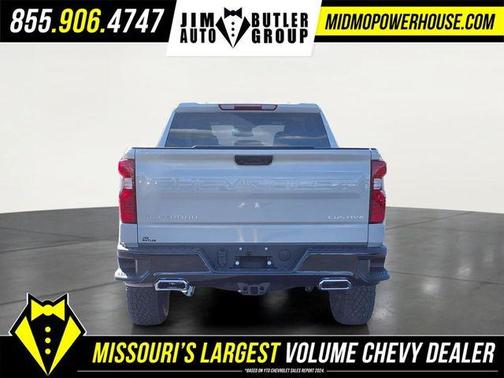 White Sand 2026 Chevrolet Silverado 1500 Custom Trail Boss