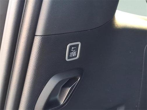 2025 Jeep Wagoneer Base