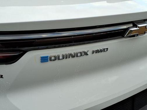 2026 Chevrolet Equinox EV LT 2