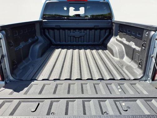 Sterling Gray Metallic 2026 Chevrolet Colorado LT