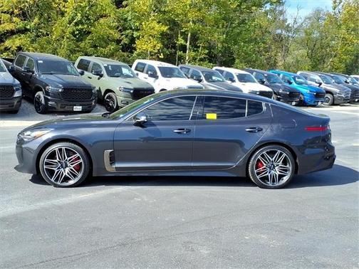 2023 Kia Stinger GT2
