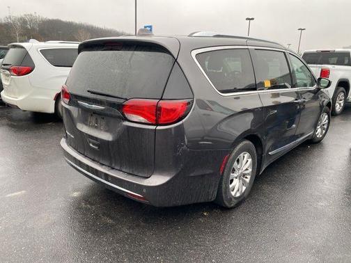 2018 Chrysler Pacifica Touring-L