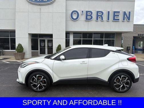Blizzard Pearl 2020 Toyota C-HR XLE