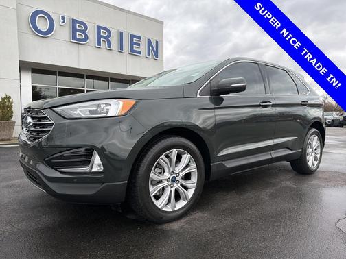 2022 Ford Edge Titanium