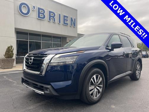 2022 Nissan Pathfinder SL 4WD