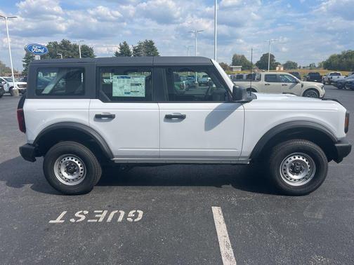 OXFORD WHITE 2025 Ford Bronco Base