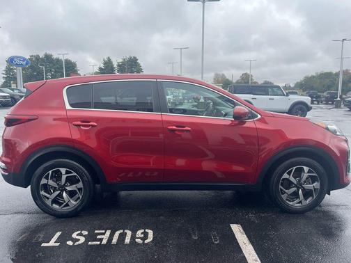 2022 Kia Sportage LX