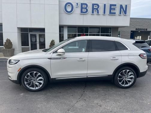 2021 Lincoln Nautilus Reserve