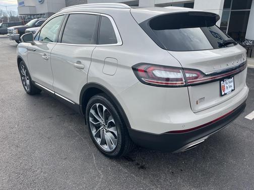 2021 Lincoln Nautilus Reserve