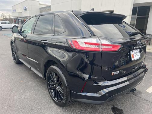 2022 Ford Edge ST Line