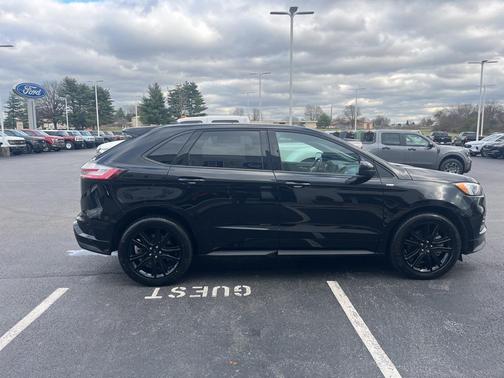 2022 Ford Edge ST Line