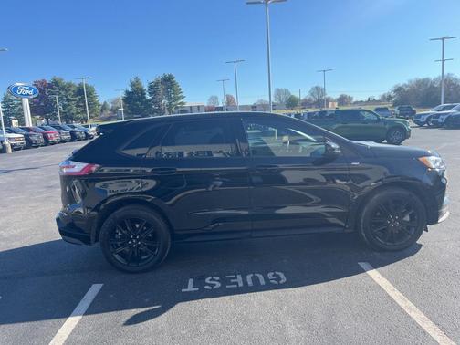 2022 Ford Edge ST Line