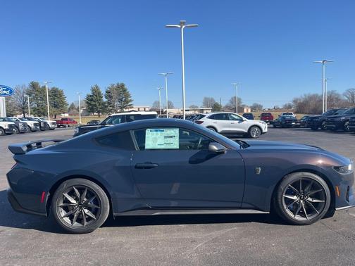 2025 Ford Mustang Dark Horse Fastback