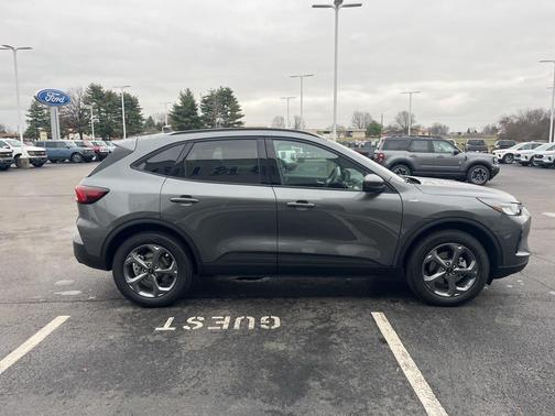 2026 Ford Escape ST-Line Select