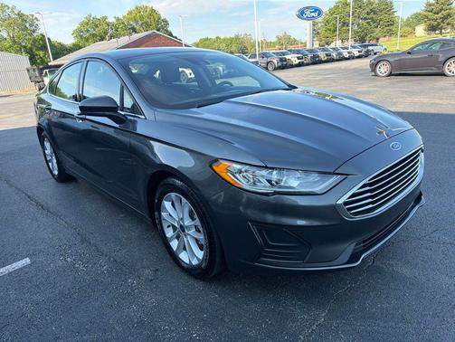 MAGNETIC METALLIC 2019 Ford Fusion SE