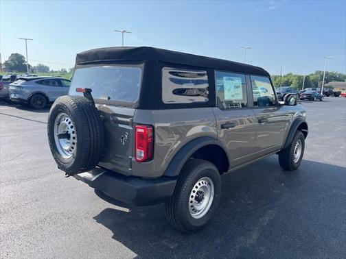 2025 Ford Bronco Base