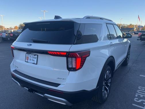 2026 Ford Explorer Platinum