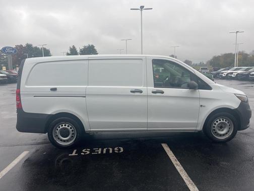 2019 Mercedes-Benz Metris Base