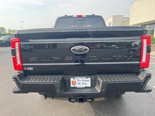 2025 Ford F-350 Lariat