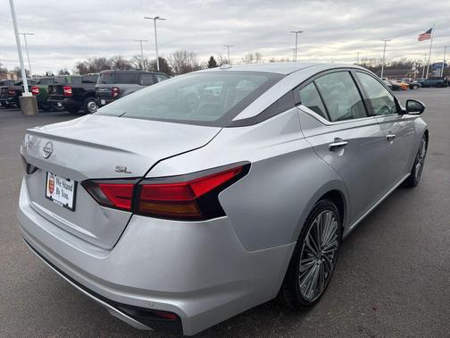 2023 Nissan Altima 2.5 SL