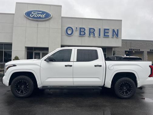 2023 Toyota Tundra SR