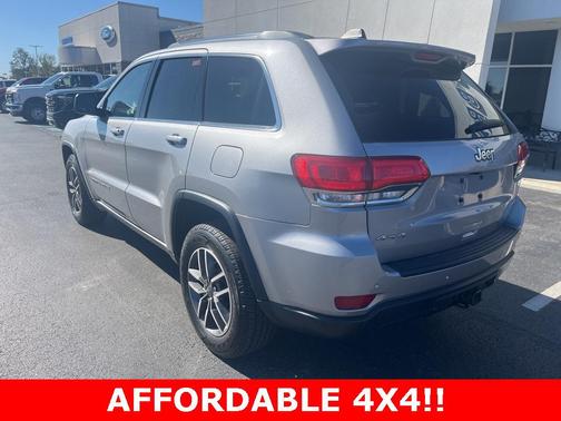 2019 Jeep Grand Cherokee Laredo