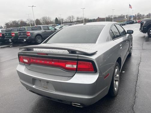 2011 Dodge Charger Base