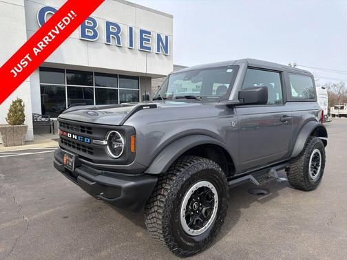 2021 Ford Bronco Base