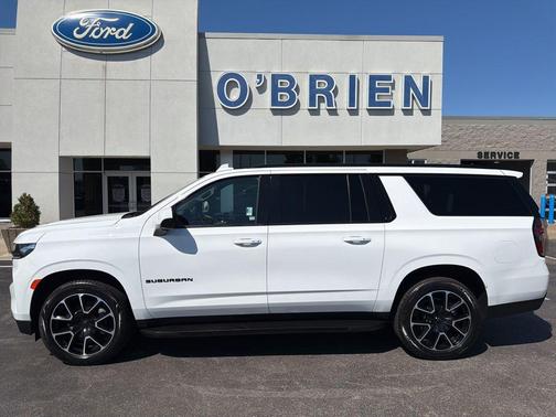 Summit White 2021 Chevrolet Suburban RST