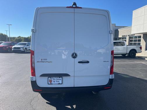 2022 Mercedes-Benz Sprinter 1500 Standard Roof I4