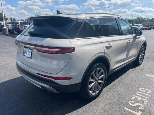 2021 Lincoln Corsair Standard