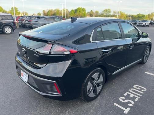 2022 Hyundai IONIQ Hybrid Limited
