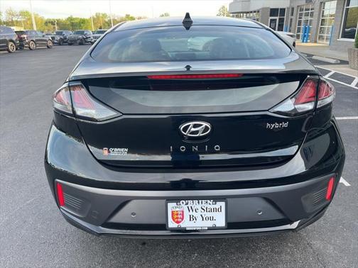 2022 Hyundai IONIQ Hybrid Limited