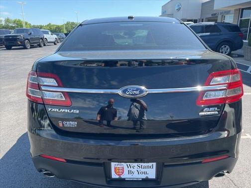 2016 Ford Taurus SEL