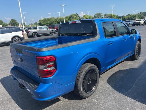 2025 Ford Maverick Lobo Standard