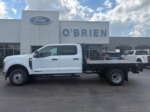 Oxford White 2026 Ford F-350 XL