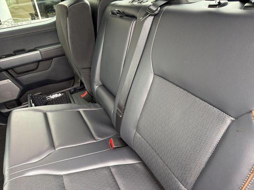 CARBONIZED GRAY METALLIC 2025 Ford F-150 Lariat