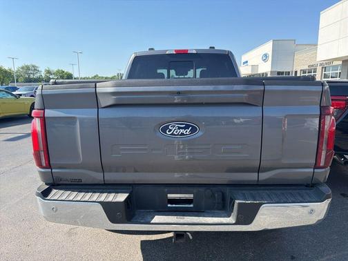 CARBONIZED GRAY METALLIC 2025 Ford F-150 Lariat