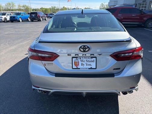 Celestial Silver Metallic/Midnight Black Metallic 2023 Toyota Camry XSE