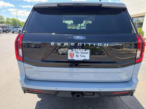 Glacier Gray Metallic Tri-Coat 2026 Ford Expedition Active