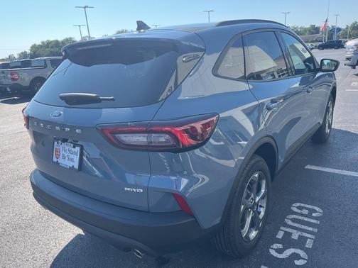 2025 Ford Escape ST-Line