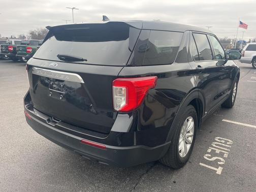 2021 Ford Explorer Base