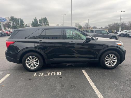 2021 Ford Explorer Base