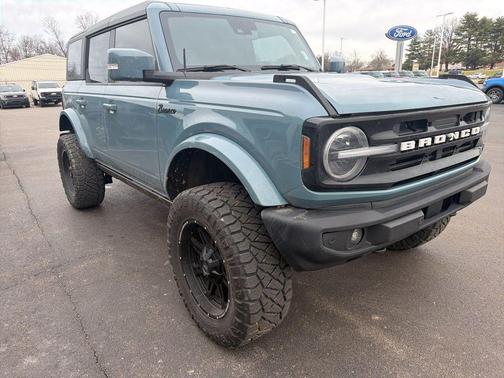 2022 Ford Bronco Outer Banks